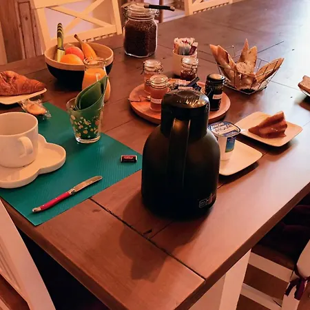 Nocleg ze śniadaniem Avec Terrasse *